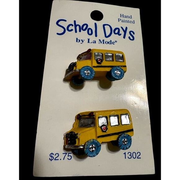 Vintage School Days by La Mode Hand Painted Buttons-Bus / House-Card 1301-1302 - Picture 1 of 5